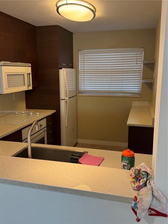 1811 Sabal Palm Dr 403, Davie, Flórida 33324, Estados Unidos