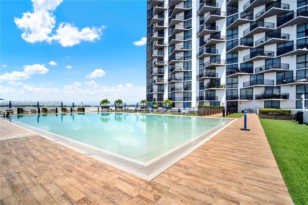 5300 Paseo Blvd 1202, Doral, Florida 33166, Estados Unidos