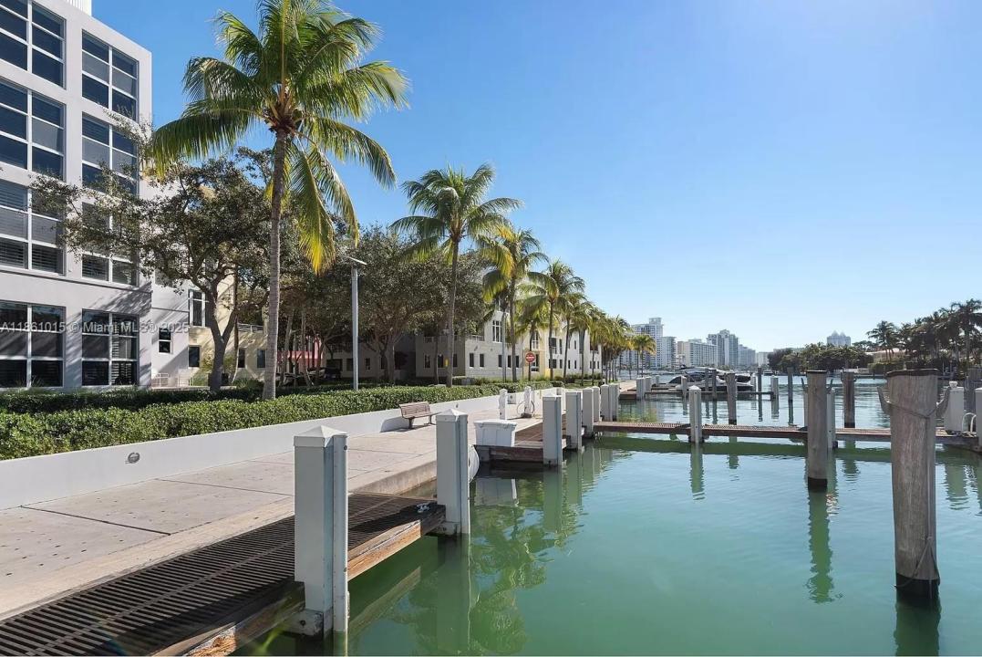 6101 W Laguna Dr W 6101, Miami Beach, Floryda 33141, USA