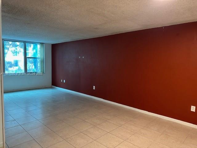 17890 W Dixie Hwy 219, North Miami Beach, Floride 33160, États-Unis