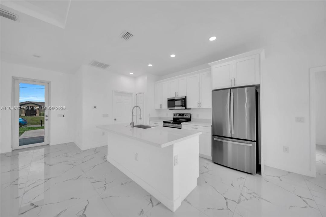 3100 Flora AVE S, Lehigh Acres, Floride 33976, États-Unis