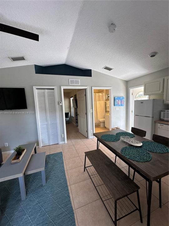 417 32nd St 4, West Palm Beach, Flórida 33407, Estados Unidos