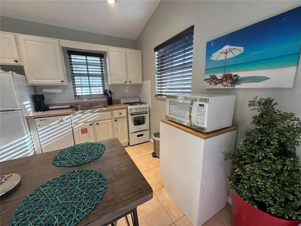 417 32nd St 4, West Palm Beach, Flórida 33407, Estados Unidos