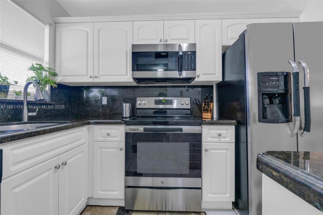 2651 E Sunrise Lakes Dr 104, Sunrise, Floride 33322, États-Unis