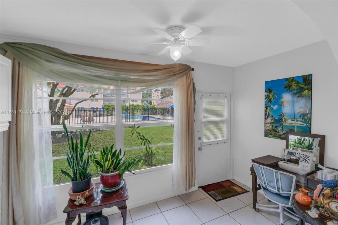2651 E Sunrise Lakes Dr 104, Sunrise, Floride 33322, États-Unis