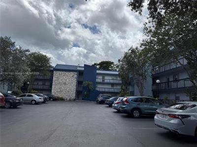 3090 Holiday Springs Blvd 206, Margate, Florida 33063, USA
