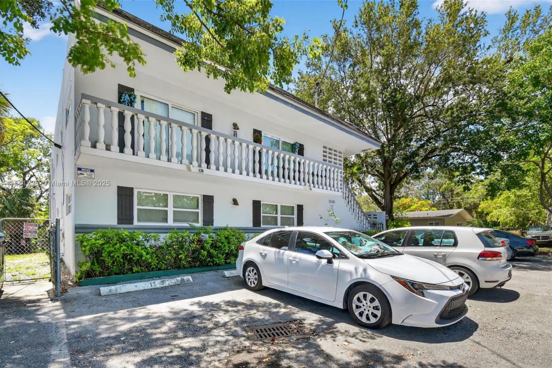 13335 Arch Creek Rd 6, North Miami, فلوريدا 33181, الولايات المتحدة