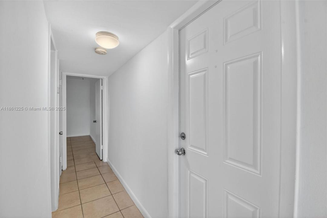 13335 Arch Creek Rd 6, North Miami, فلوريدا 33181, الولايات المتحدة