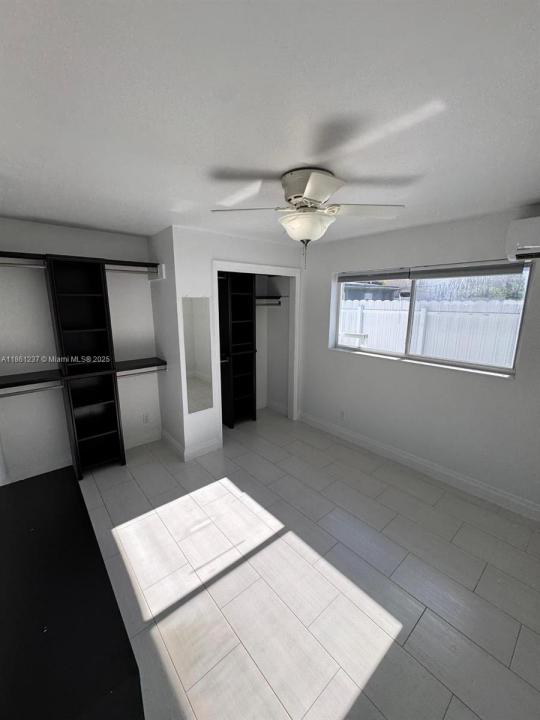 2415 Thomas B, Hollywood, Florida 33020, Amerika Birleşik Devletleri