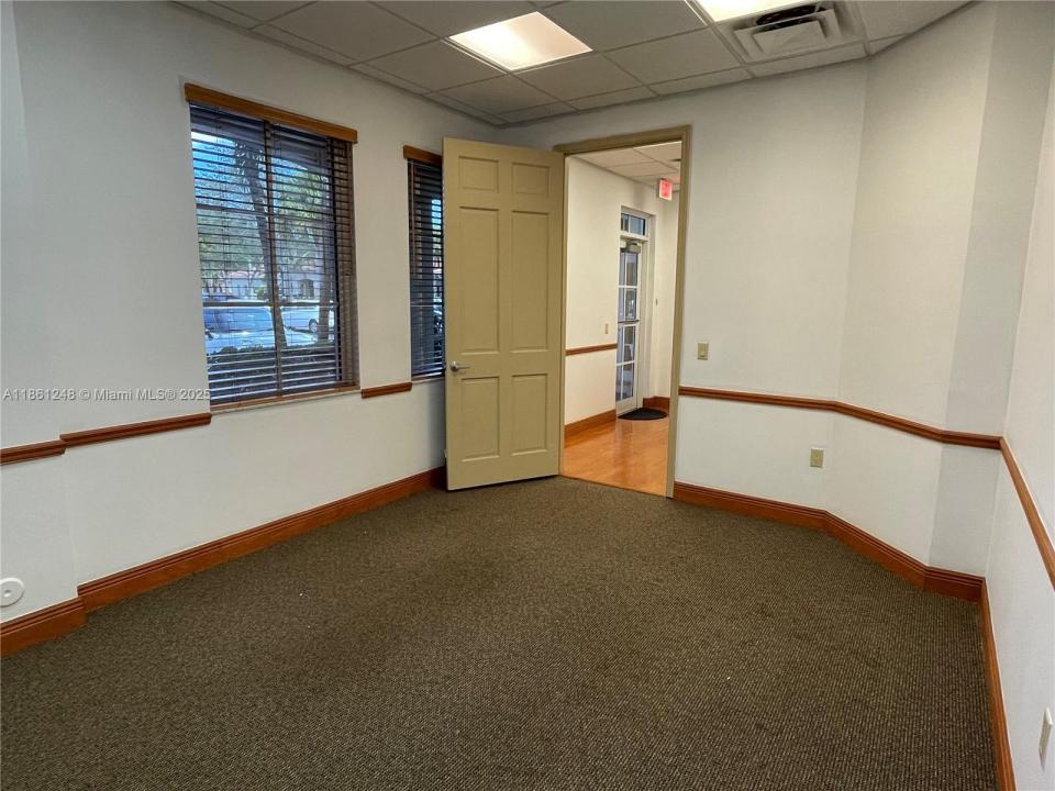 5501 N University Dr 103, Coral Springs, Флорида 33067, Соединенные Штаты