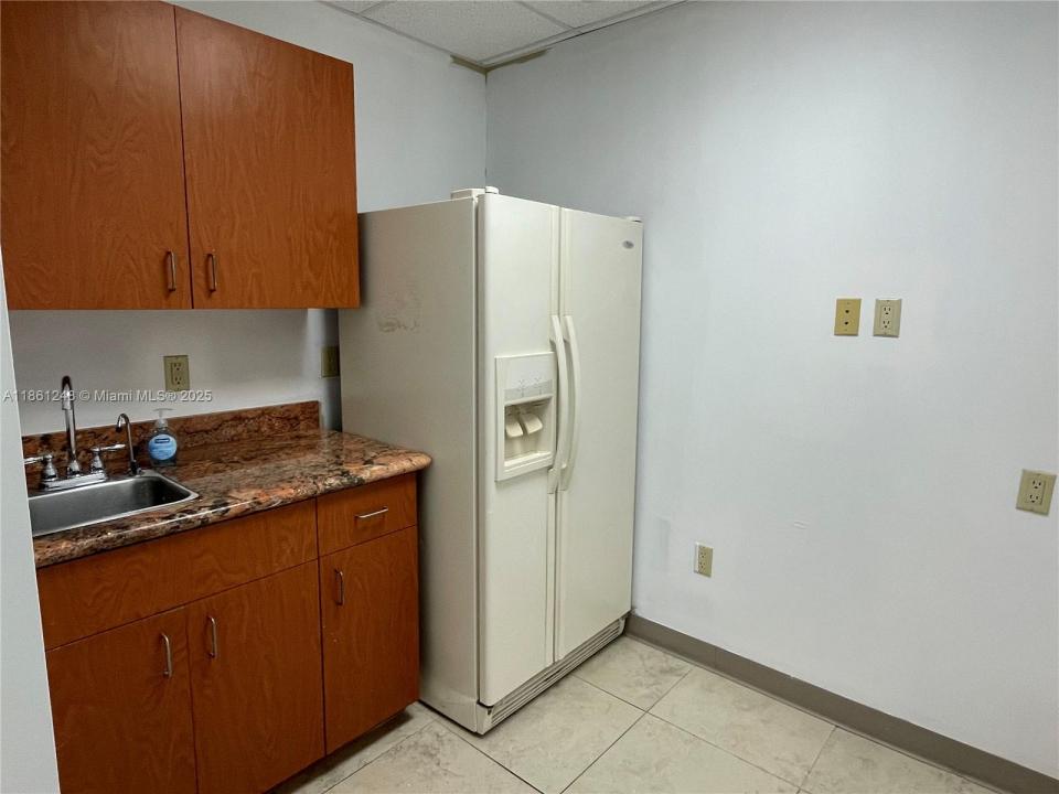 5501 N University Dr 103, Coral Springs, Флорида 33067, Соединенные Штаты
