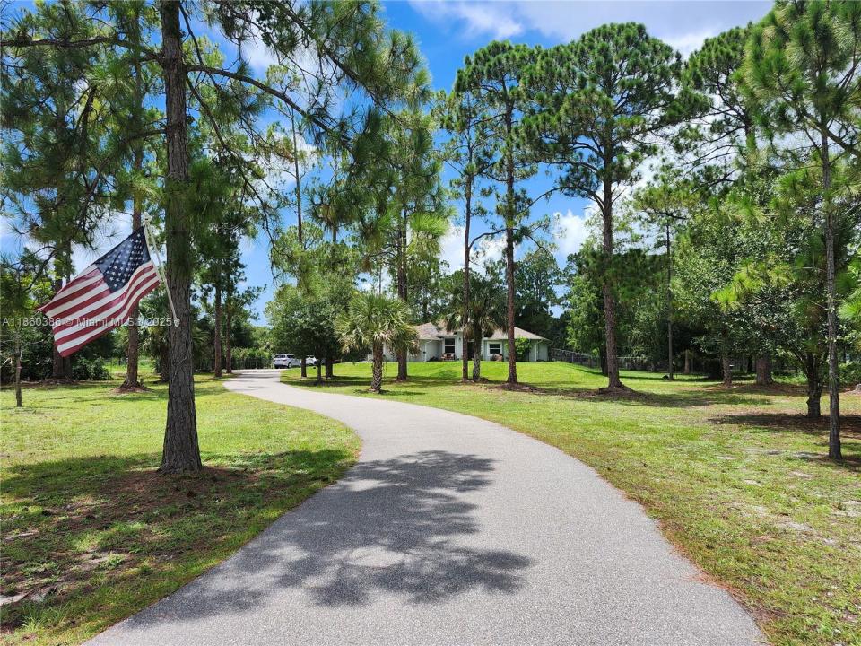 311 14th ST SE, Naples, 佛羅里達州 34117, 美國