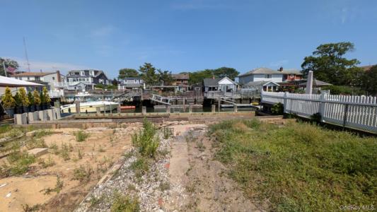 121 Garfield Street, Hempstead, New York 11520, USA