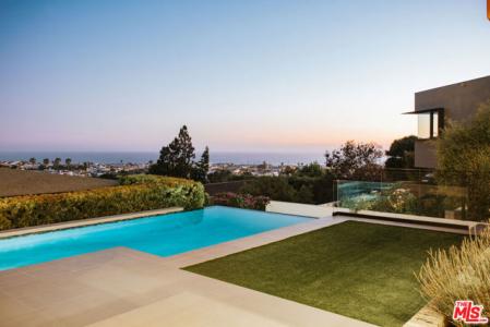 1st Street, Manhattan Beach, California 90266, Estados Unidos