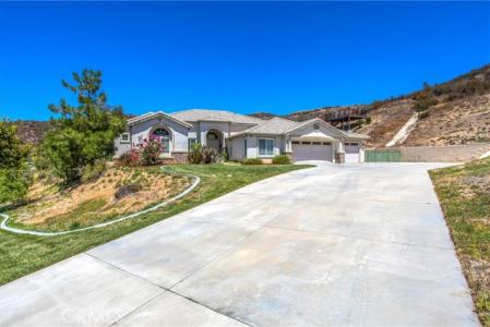 Poplar Drive, Yucaipa, California 92399, Estados Unidos