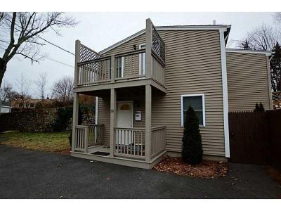 38 New London Avenue, West Warwick, RI 02893, USA