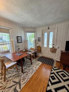 254 Terrace Avenue 256, East Providence, Rhode Island 02915