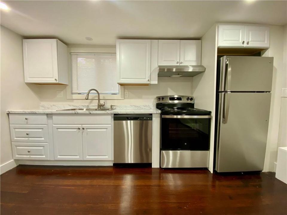 14 South Baptist Street, Newport, Rhode Island 02840