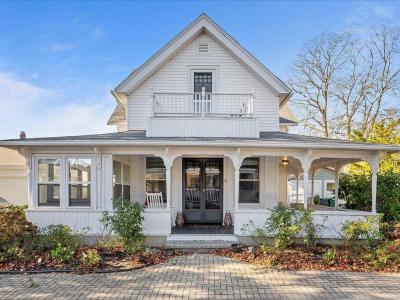 51 Ninth Avenue, Warwick, Rhode Island 02886