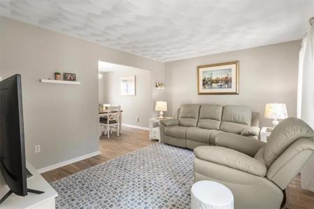 8 Mckay Court, Warwick, Rhode Island 02889, États-Unis