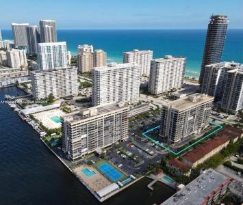 2049 S Ocean Dr 401, Hallandale Beach, Florida 33009, USA
