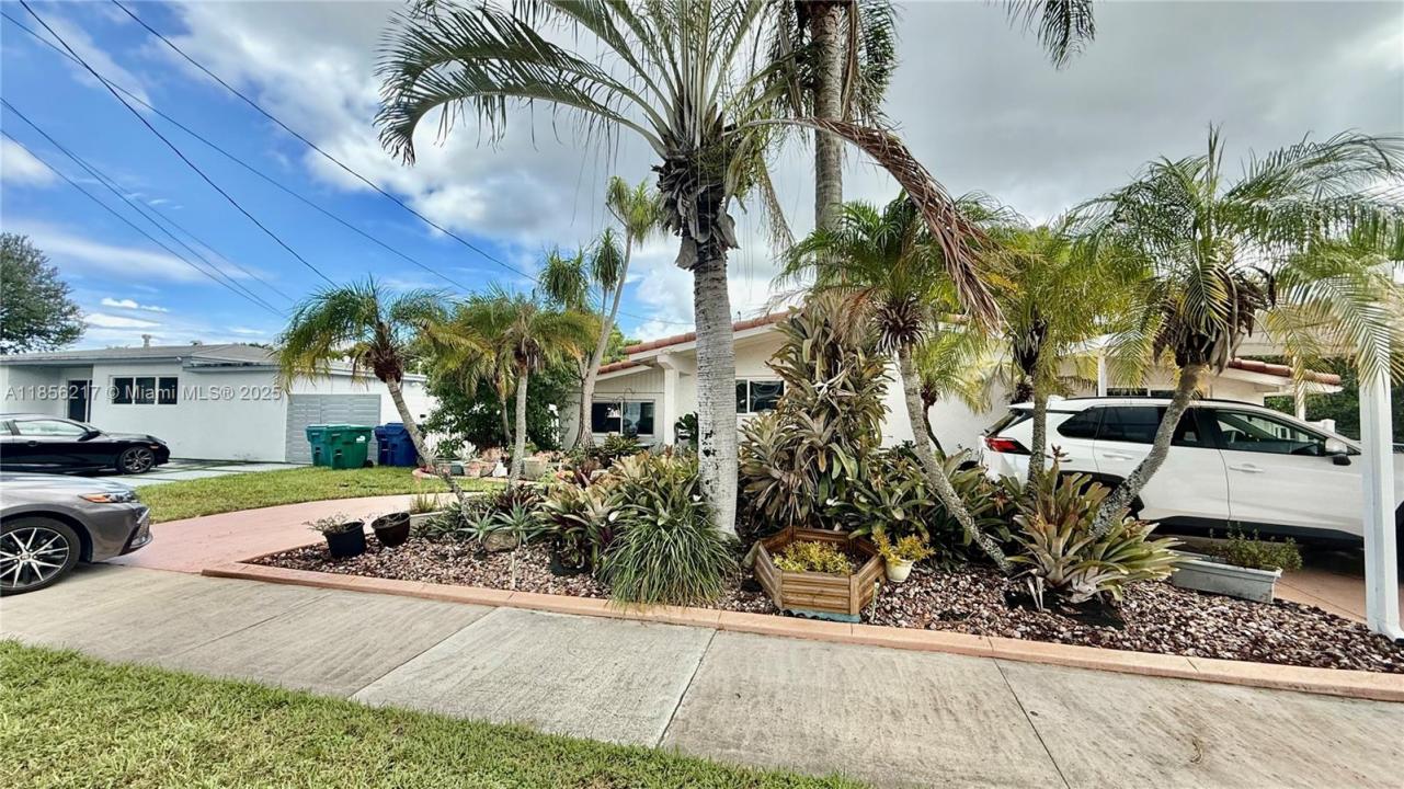 2500 NE 209th Ter, Miami, Флорида 33180, Соединенные Штаты
