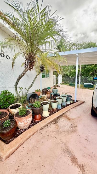 2500 NE 209th Ter, Miami, Флорида 33180, Соединенные Штаты
