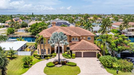 929 Banyan Drive, Delray Beach, Florida 33483