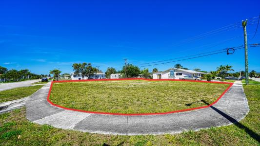 398 W 23rd Street, Riviera Beach, Florida 33404