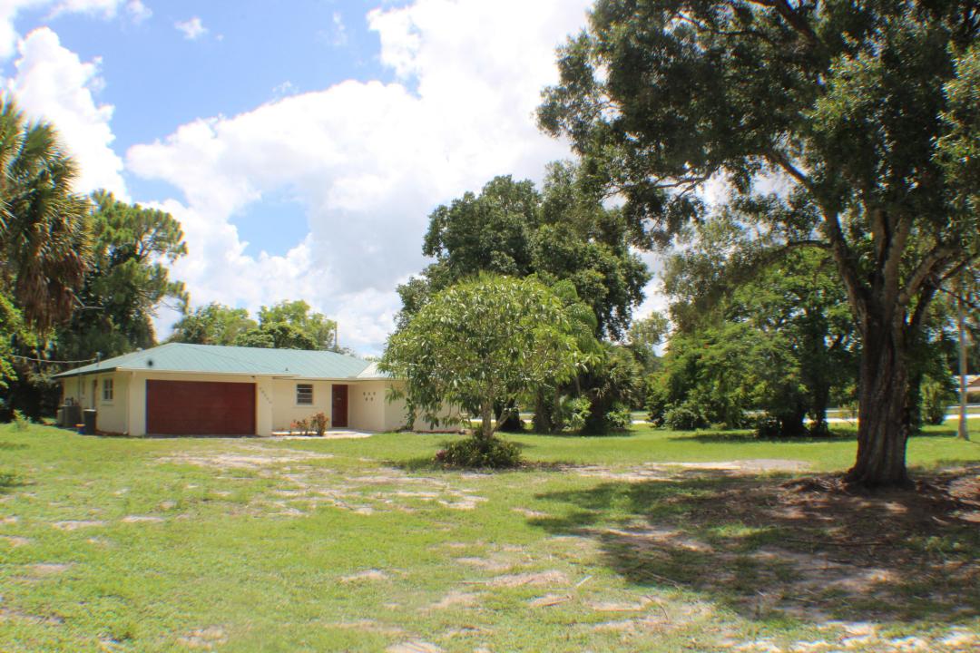 16790 E Glasgow Drive, Loxahatchee Groves, Loxahatchee Groves, Florida 33470