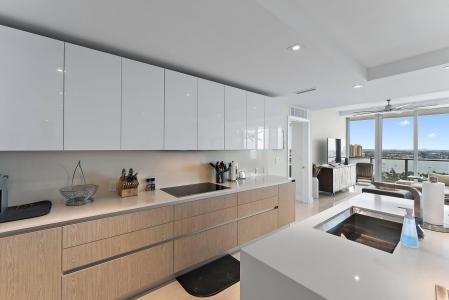 3100 N Ocean Drive 1906, Singer Island, Florida 33404, USA