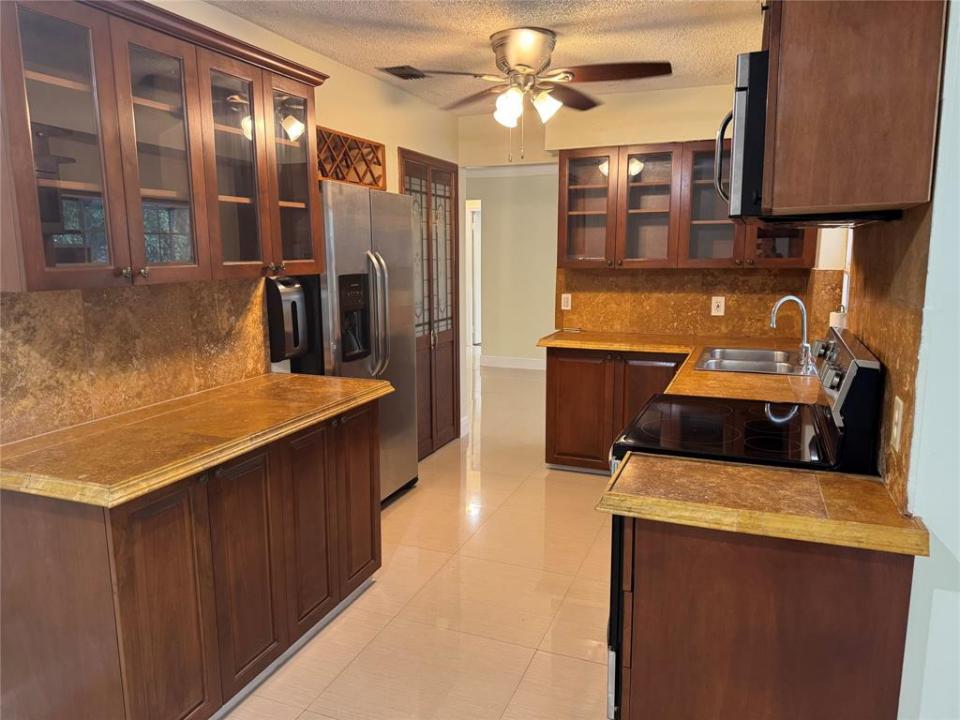9691 NW 24th Ct, Sunrise, Flórida 33322, Estados Unidos