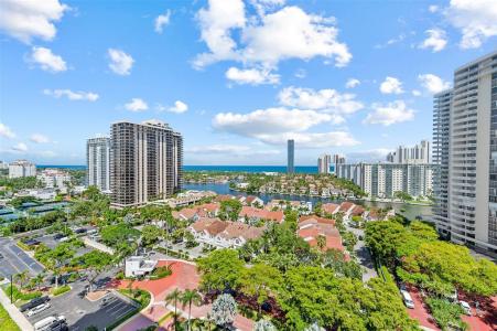 19500 Turnberry Way 15E, Aventura, Floride 33180, États-Unis