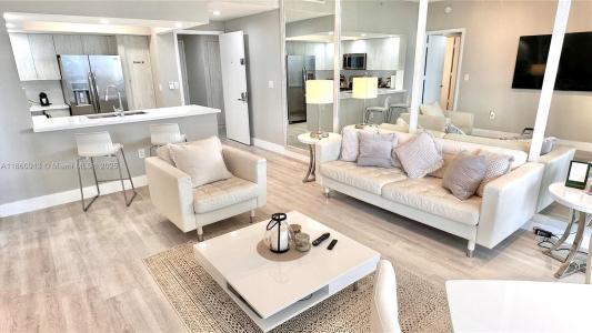 Sunny Isles Beach, Florida 33160, USA