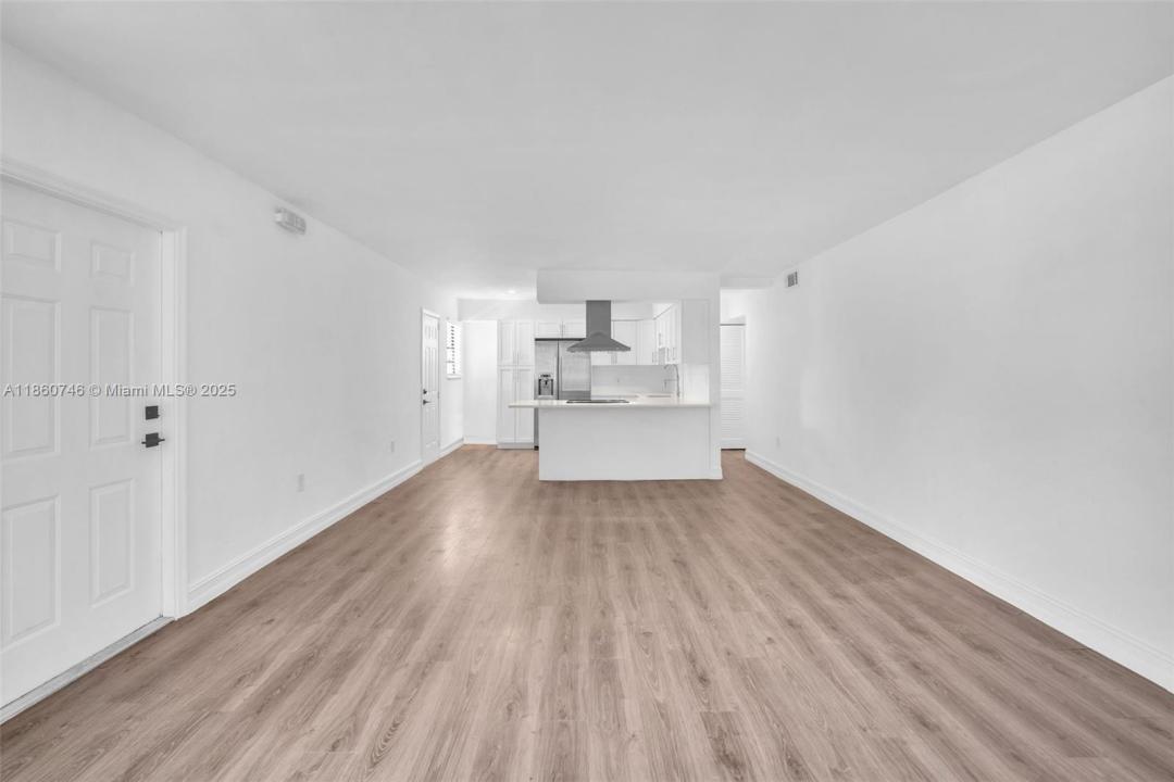 3265 Virginia St 16, Miami, Floride 33133, États-Unis