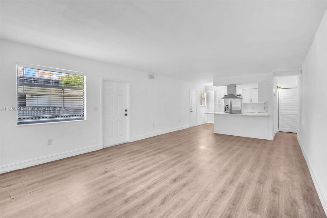 3265 Virginia St 16, Miami, Floride 33133, États-Unis