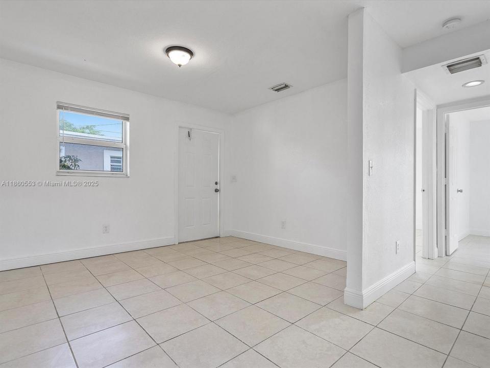 821 NW 5th Ave 1, Hallandale Beach, Florida 33009