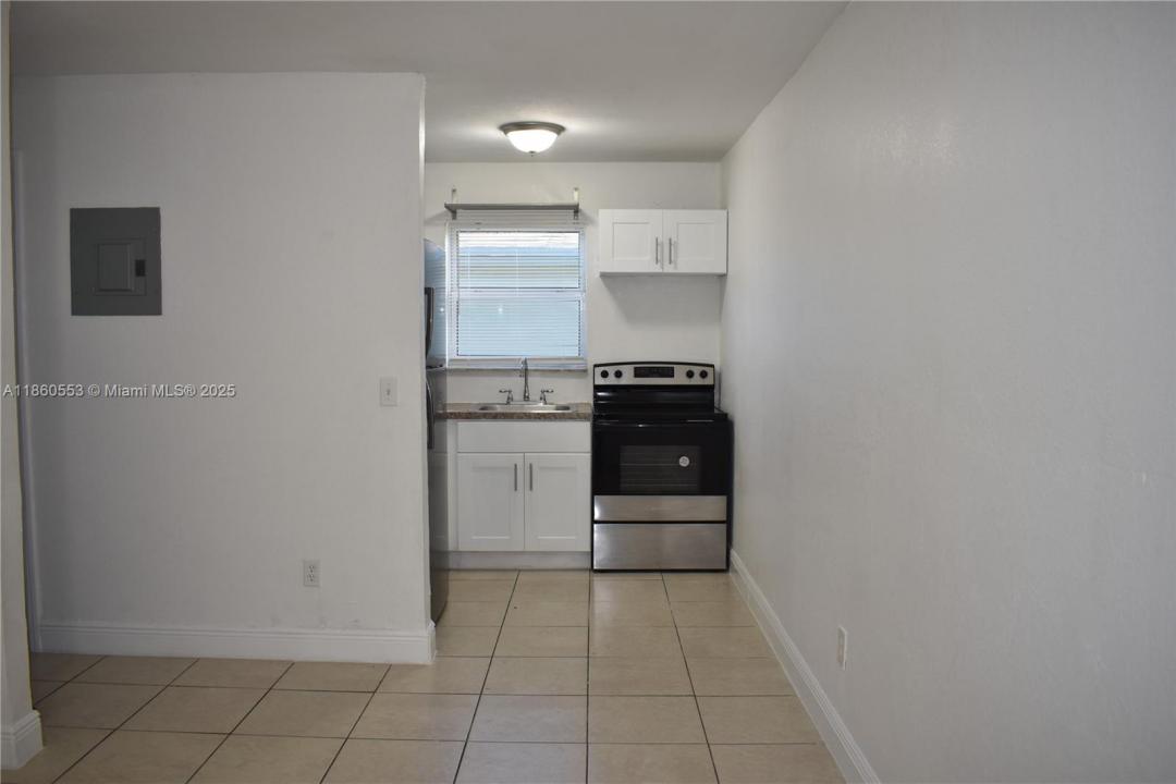 821 NW 5th Ave 1, Hallandale Beach, Florida 33009