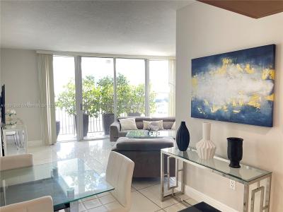 1750 N Bayshore Dr 1414, Miami, Florida 33132, USA