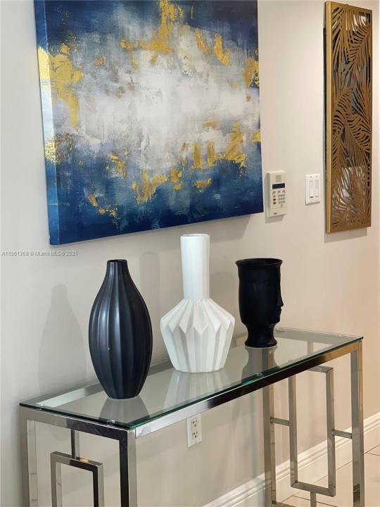 1750 N Bayshore Dr 1414, Miami, フロリダ 33132, アメリカ合衆国