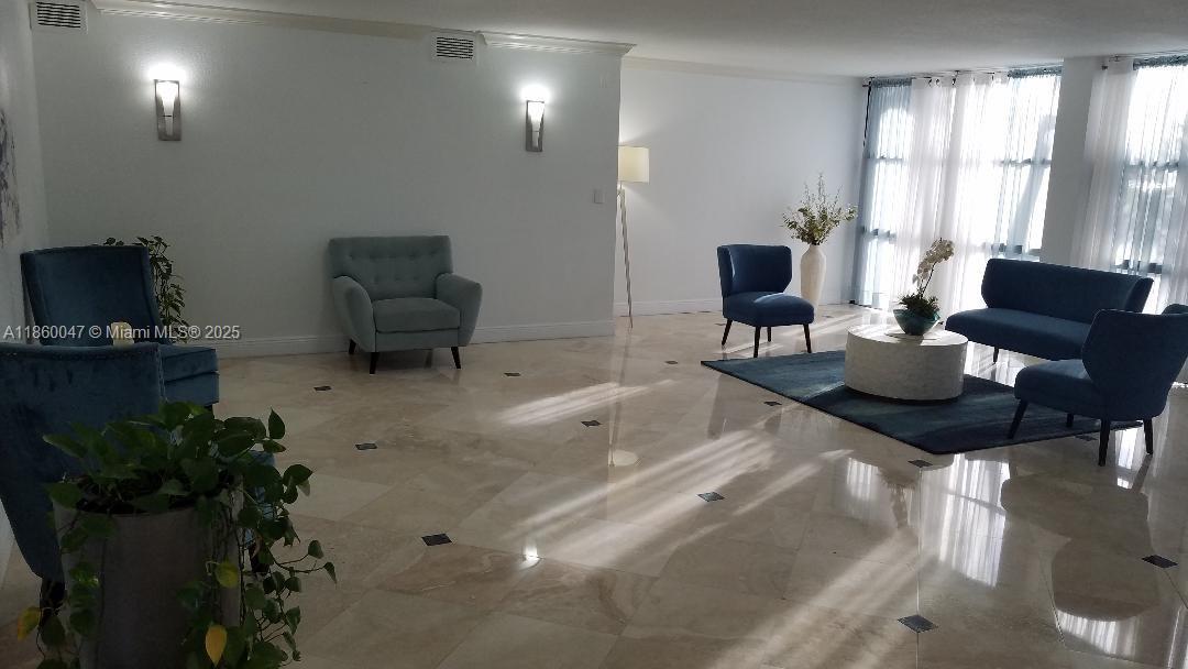 800 Parkview Dr 416, Hallandale Beach, 佛羅里達州 33009, 美國