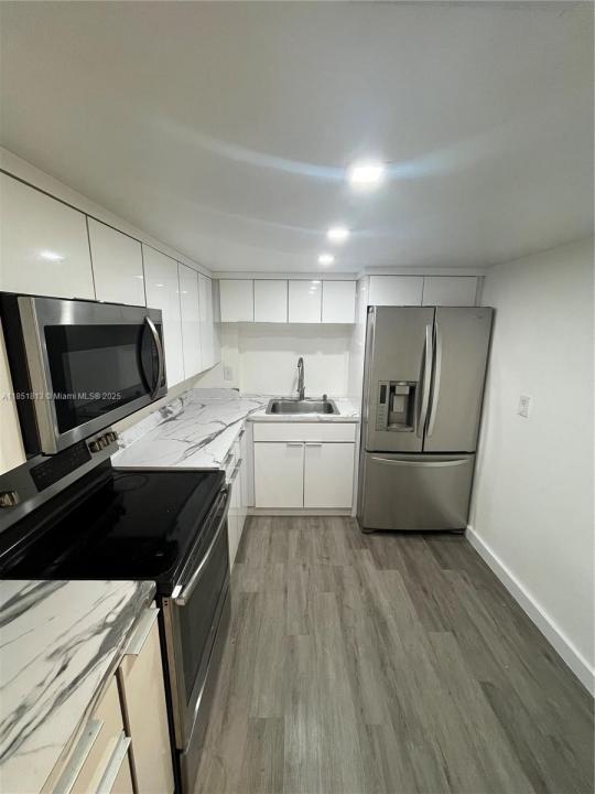 9441 SW 4th St 108, Miami, Florida 33174