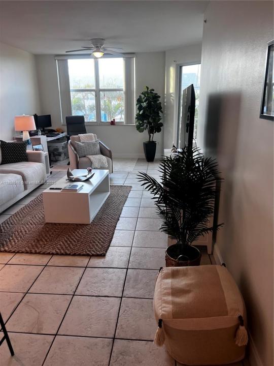 806 E Windward Way 209, Lantana, Флорида 33462, Соединенные Штаты