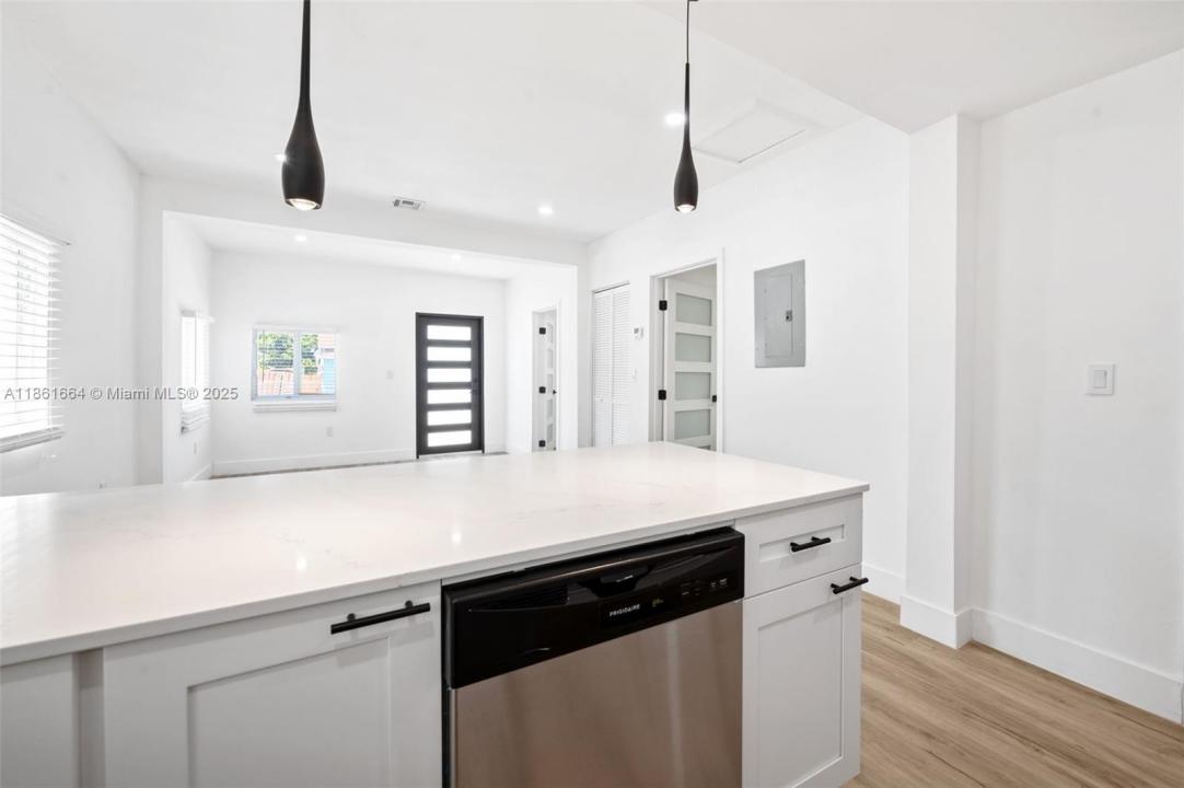1726 NW 63rd St, Miami, 플로리다 33147, 미국