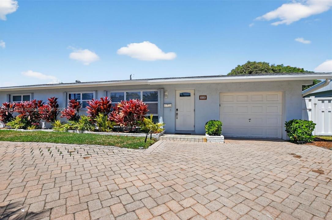 605 SE 8th Ave, Deerfield Beach, 佛罗里达州 33441, 美国