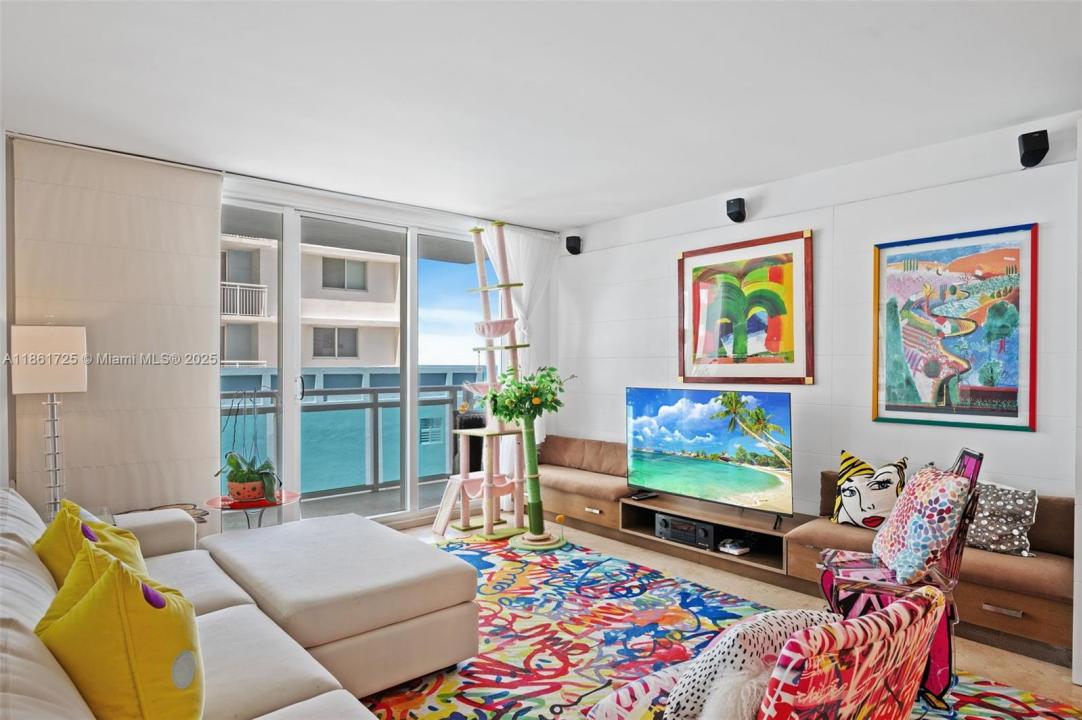 6917 Collins Ave 404, Miami Beach, Florida 33141, USA