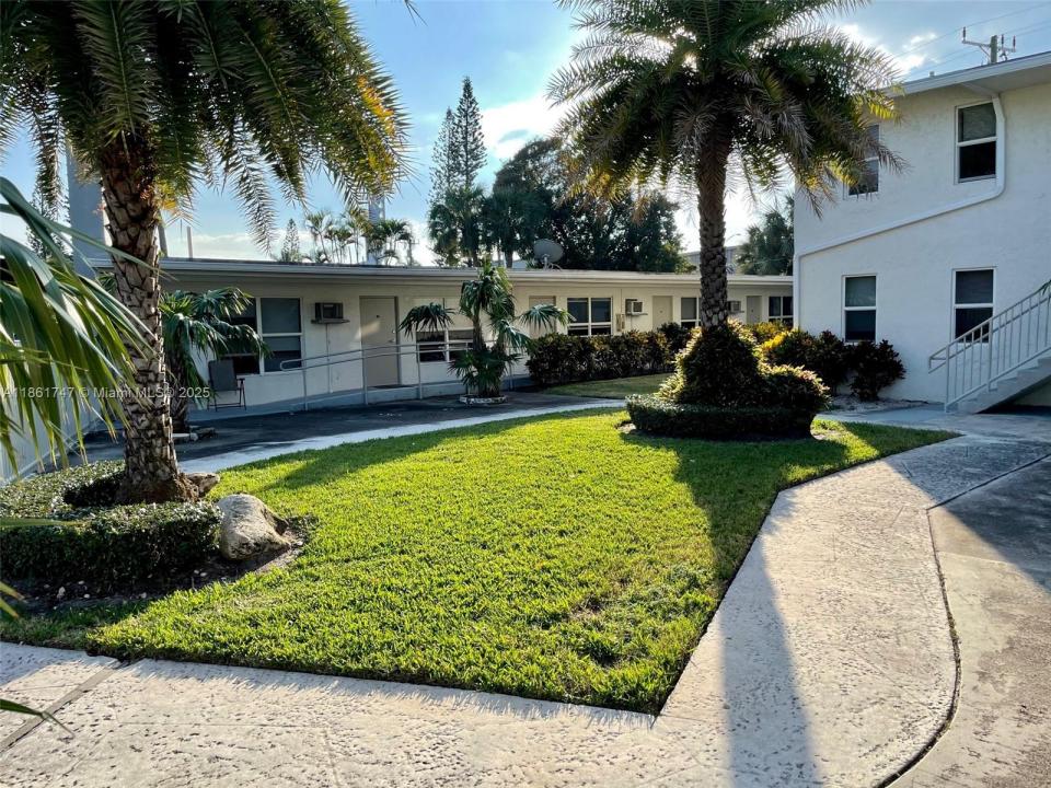 1077 SE 22nd Ave N5, Pompano Beach, Floryda 33062, USA