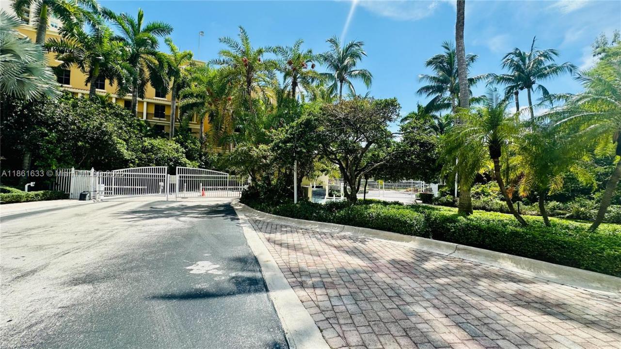 3340 NE 190th St 403, Aventura, Floride 33180, États-Unis