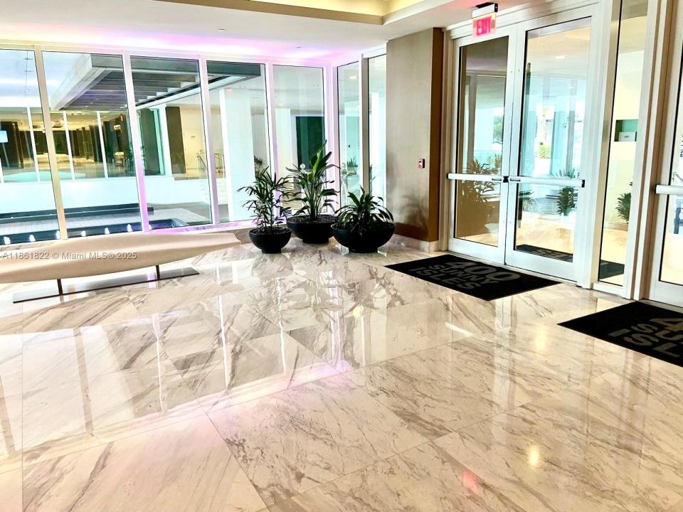 400 Sunny Isles Blvd 916, Sunny Isles Beach, Flórida 33160, Estados Unidos