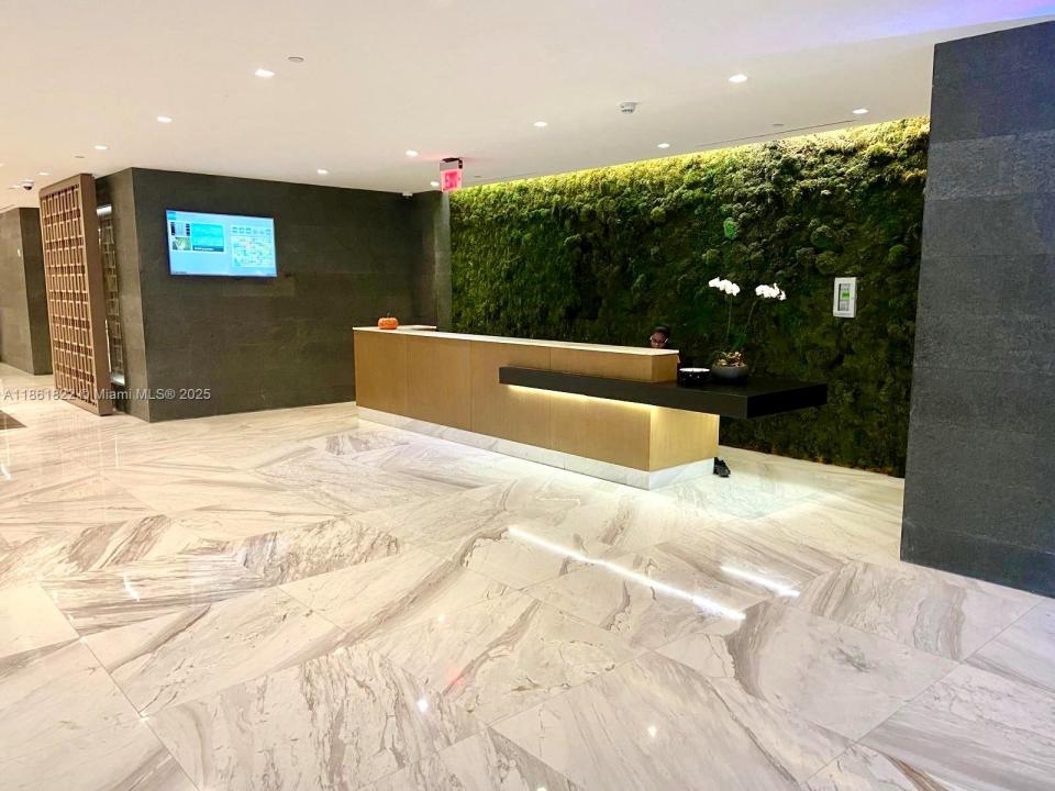 400 Sunny Isles Blvd 916, Sunny Isles Beach, Flórida 33160, Estados Unidos